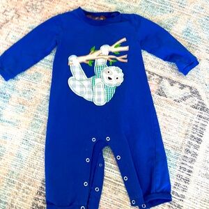 Appliqué Sloth Boys Onesie